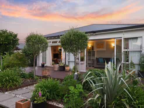 127 Weston Road, Saint Albans