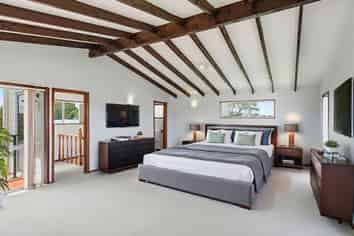 15 Wychwood Crescent, BISHOPDALE