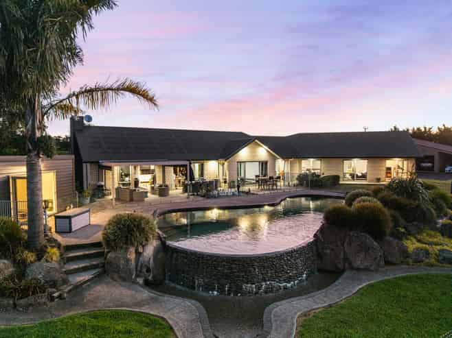 126a Blackbridge Road, Karaka