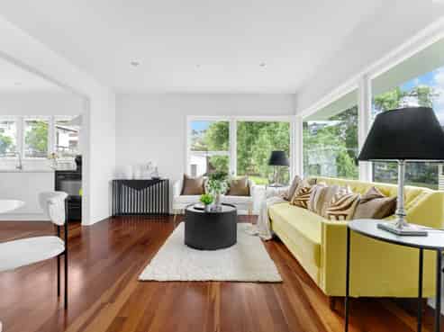 2/180 Archers Road, Glenfield