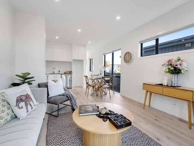 11 Tahere Road, Totara Park