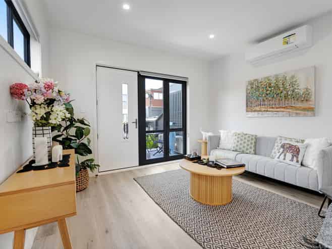 11 Tahere Road, Totara Park