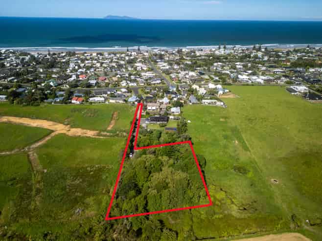 10B Angus Lane, Waihi Beach