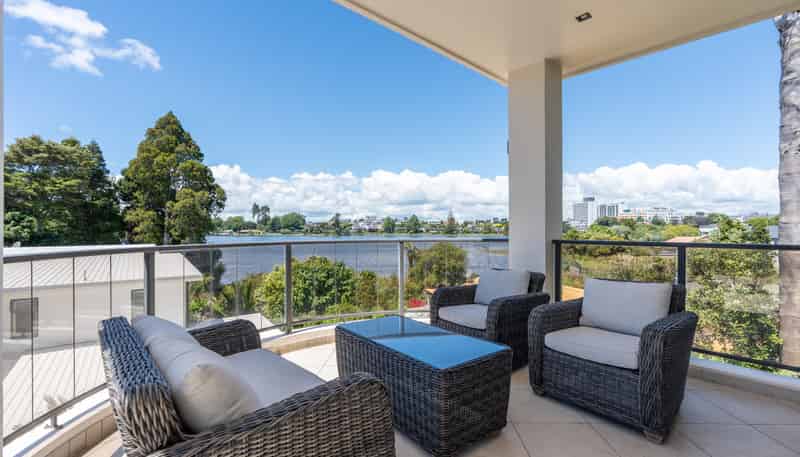 136 Lake Crescent, Hamilton Lake