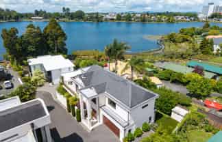 136 Lake Crescent, Hamilton Lake