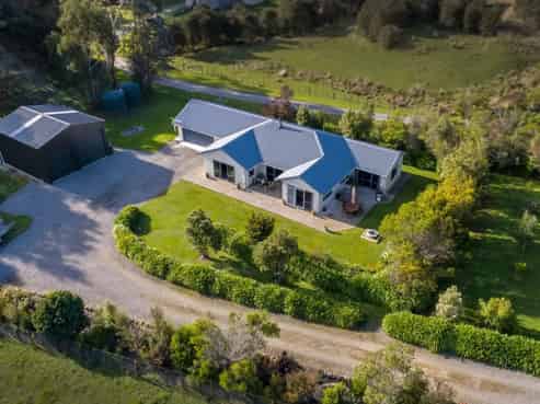 5523 Masterton Castlepoint Road, Whakataki