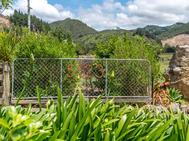 5523 Masterton Castlepoint Road, Tinui