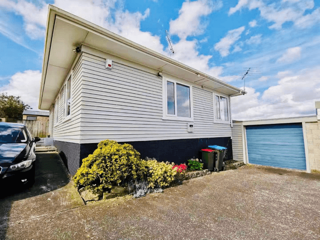 2/73 Barrack Road, Mount Wellington