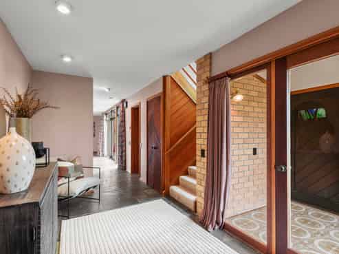 323 Reid Line East, Colyton