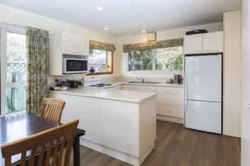 1 Aileen Place, Upper Riccarton