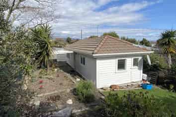 5a Douglas Road, Annesbrook