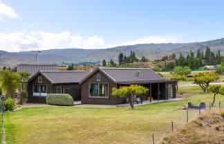 112 Hall Road, Cromwell