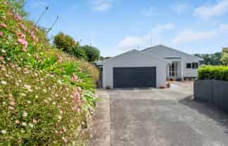 8 Cynthia Place, Bellevue