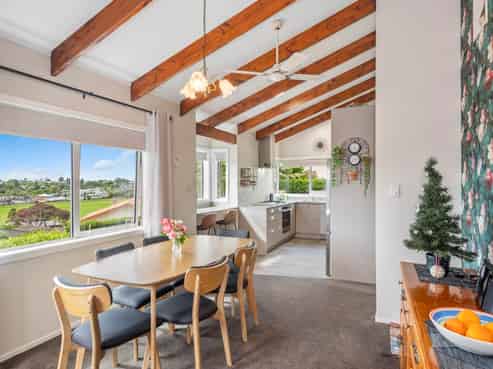 8 Cynthia Place, Bellevue