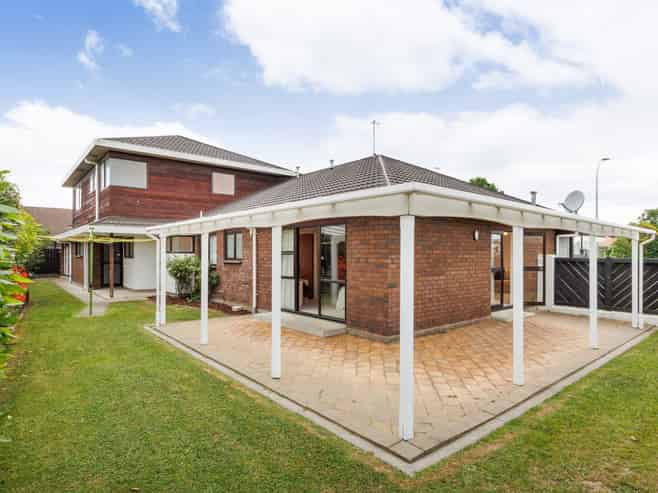 1 Airport Drive, Milson