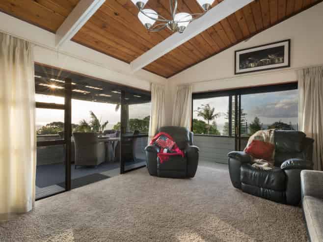 6 Arthur Road, Thornton Bay