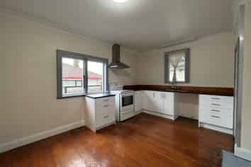 33 White Street, Taradale