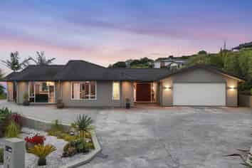 6 Commodore Place, Britannia Heights