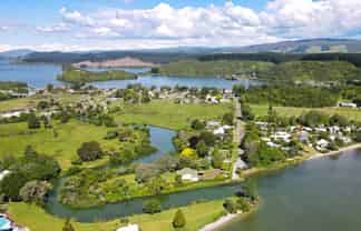 44 and 46 Takinga Street, Mourea