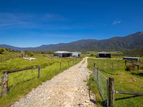 49 Quartz Range Road, Bainham