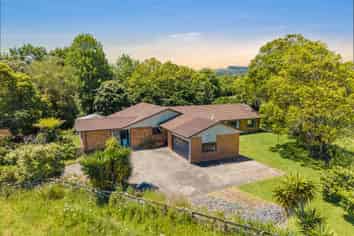 215 Waihoehoe Road, Drury