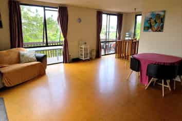 1/231 Don Buck Road, Massey