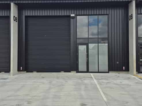 MODERN BUILD, RIVERLEA READY