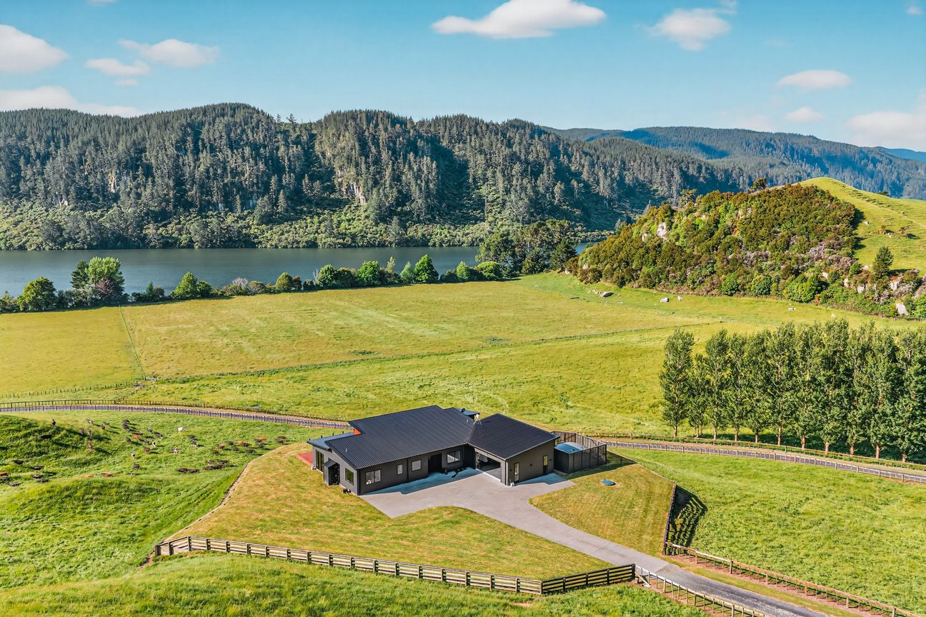 Stunning Lakefront Living - Widok 5
