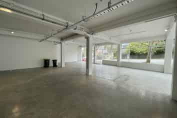 Flexible Space with Profile - Upper Queen