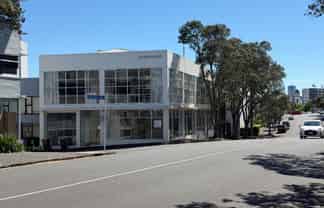 Flexible Space with Profile - Upper Queen