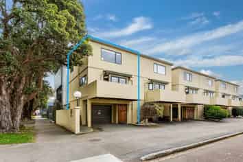 1/7 Raroa Road, Belmont