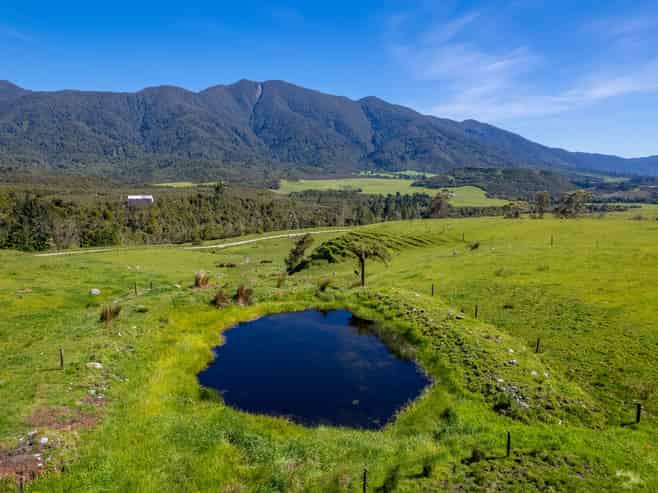 153 Quartz Range Road, Bainham