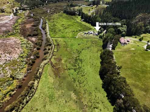 100 Paranui Road, Taipa