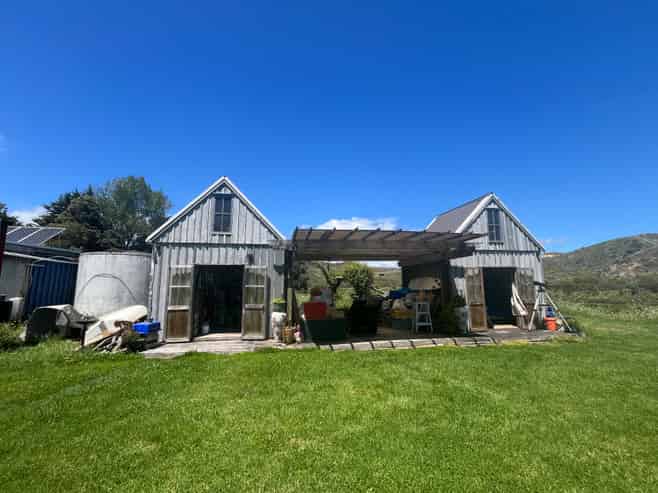 100 Paranui Road, Taipa