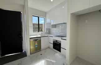 18D Addington Avenue, Manurewa