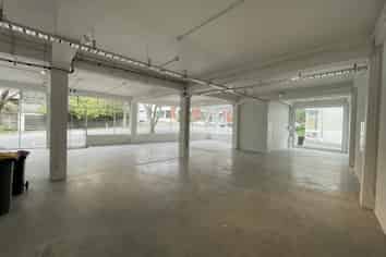 Flexible Space with Profile - Upper Queen