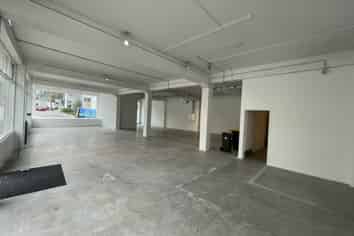 Flexible Space with Profile - Upper Queen