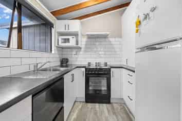 79 Eden Terrace, Kamo