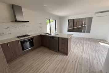 31A Helleur Road, Massey