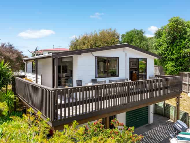 12 Twilight Bay, Omaha