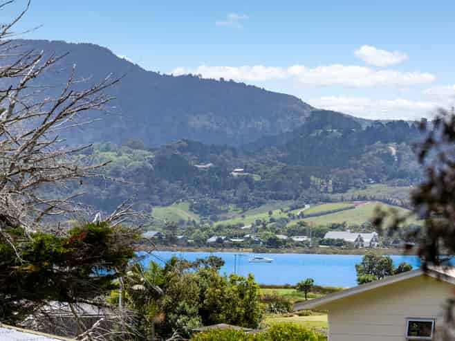 12 Twilight Bay, Omaha