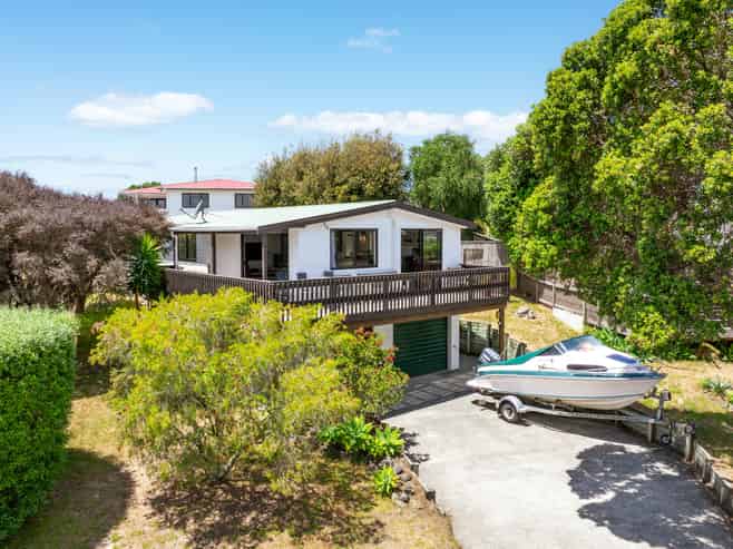 12 Twilight Bay, Omaha