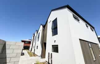 1/358 Hereford Street, Linwood