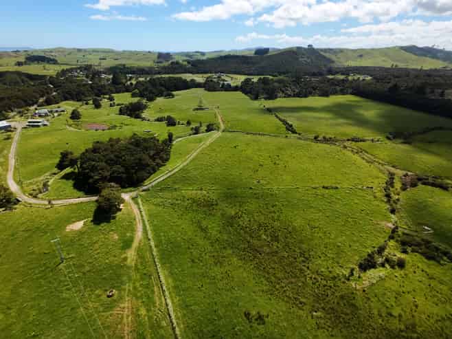 37 Taumata Road, Taipa