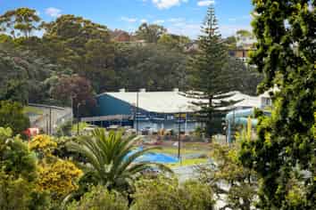 2/19 Lagoon Drive, Panmure