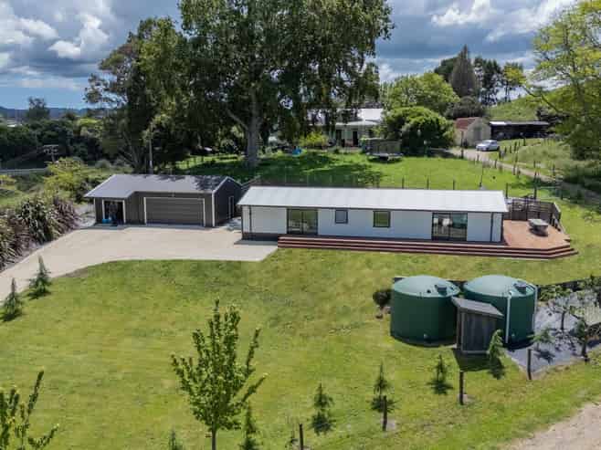 1052A Mangarino Road, Hangatiki