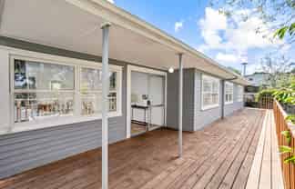 6 Beswick Place, Birkdale