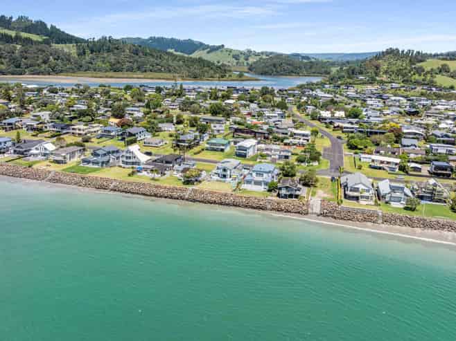 137 Captain Cook Road, Cooks Beach