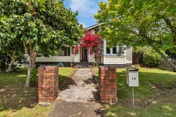 18 Donald Street, Regent