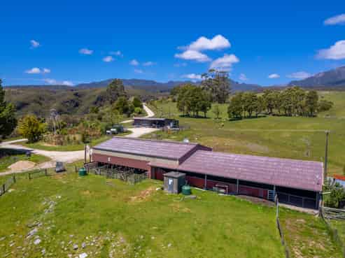 220 Quartz Range Road, Bainham